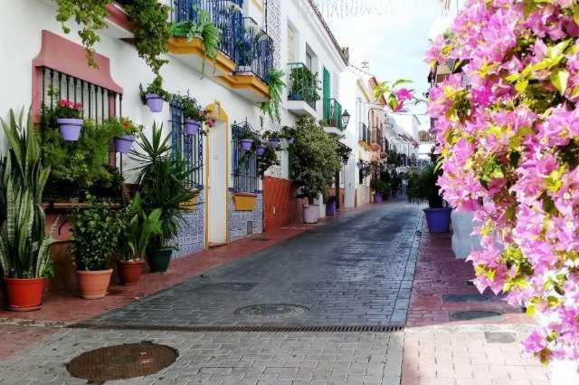 Ferienwohnung Sea Breeze Estepona Exterior foto